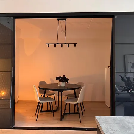 Modern Three-room Apartment, Private Terrace And Roof Terrace Appartamento